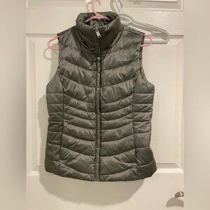 North Face puffer vest size S